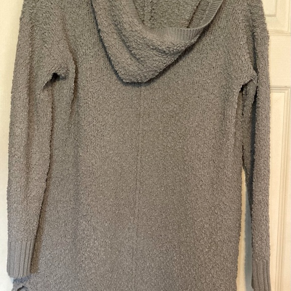 Cozy grey hooded cardigan! - Picture 2 of 2